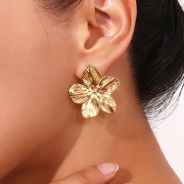 Stainless Steel Waterproof Anti-Tarnish Gold Floral Stud Earrings