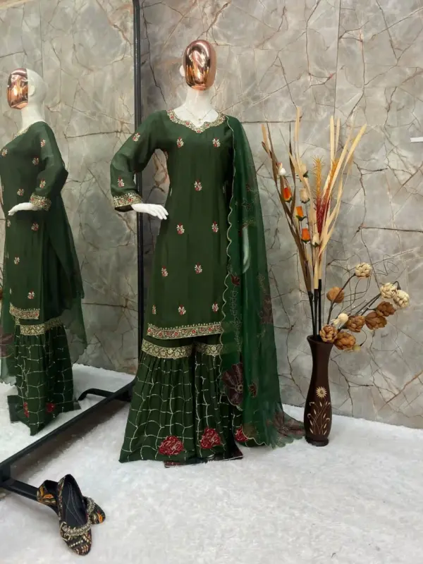 CHINON SHARARA SET
