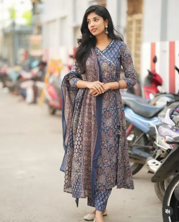 Embroidery Print Cotton Kurta Set